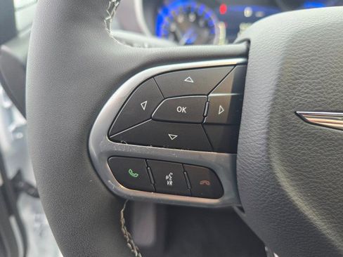 New 2026 Chrysler Pacifica Select image 28