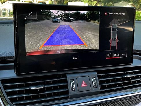 Used 2022 Audi SQ5 Premium image 13