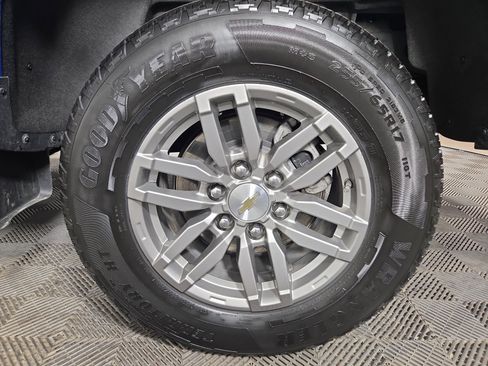 Used 2023 Chevrolet Colorado LT w/ LT Convenience Package image 32