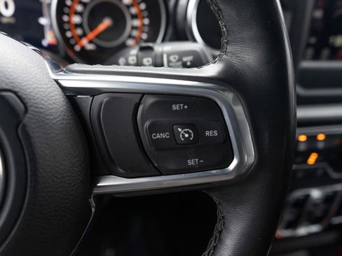 Used 2021 Jeep Wrangler Unlimited Sahara image 24