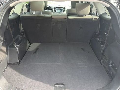 Used 2017 Hyundai Santa Fe AWD image 24