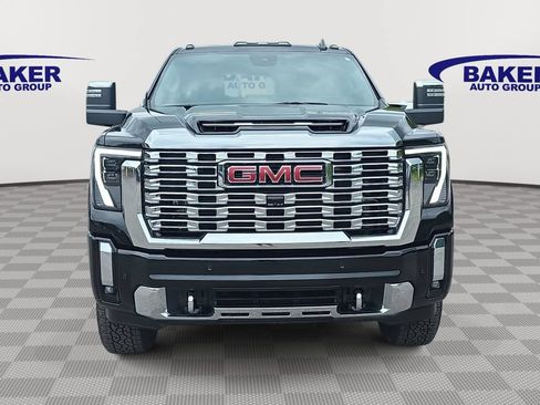 Used 2025 GMC Sierra 3500 Denali w/ Denali Reserve Package AWD/4WD image 2