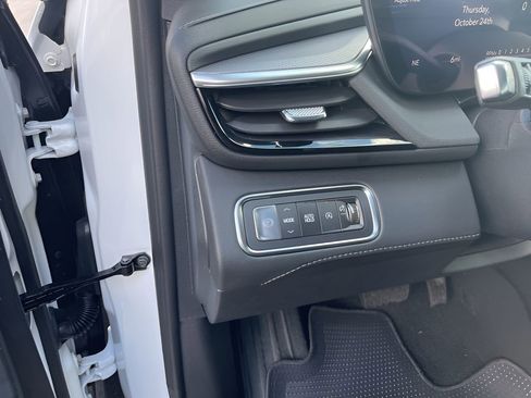 New 2025 Buick Enclave Sport Touring w/ Power Package image 12