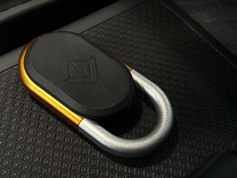 Used 2024 Rivian R1S Adventure AWD/4WD image 32