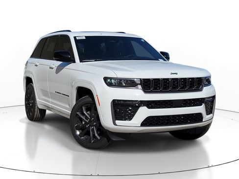 New 2026 Jeep Grand Cherokee Limited Reserve AWD/4WD image 1