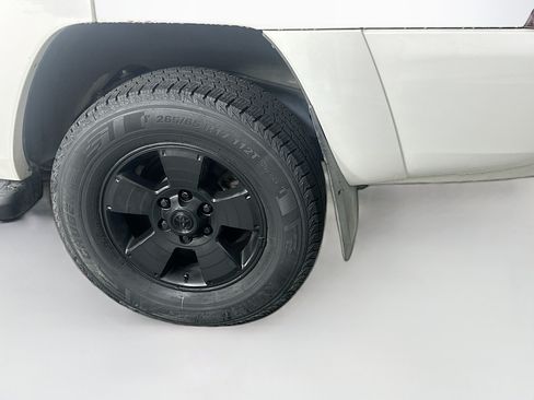 Used 2004 Toyota 4Runner Limited RWD image 11