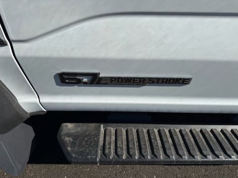 New 2025 Ford F550 4x4 Crew Cab image 7