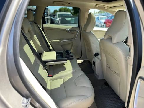 Used 2015 Volvo XC60 T5 Premier image 36