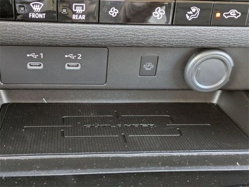 New 2025 Mitsubishi Outlander SE image 25