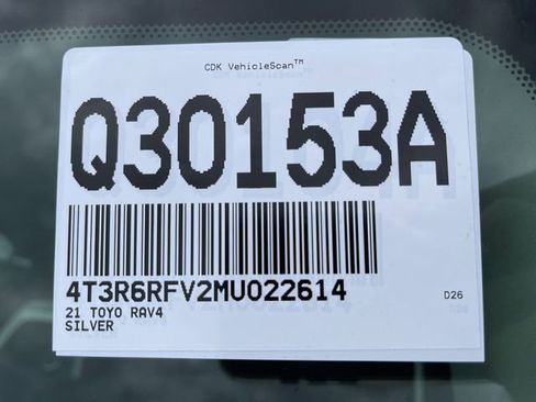 Used 2021 Toyota RAV4 XLE w/ Convenience Package image 3