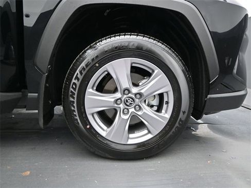 Used 2025 Toyota RAV4 XLE image 17