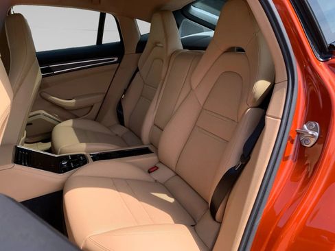 Used 2023 Porsche Panamera image 25