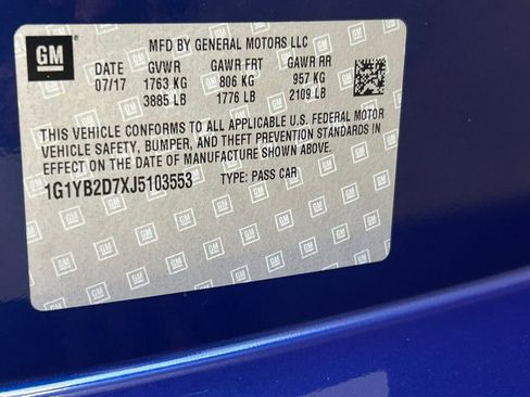 Used 2018 Chevrolet Corvette Stingray Coupe w/ Carbon Flash Badge Package RWD image 42