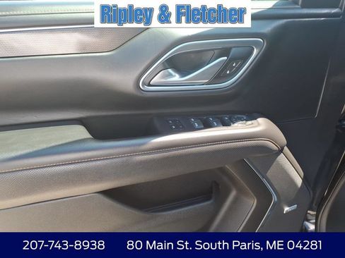 Used 2021 GMC Yukon XL AT4 w/ AT4 Premium Plus Package AWD/4WD image 13