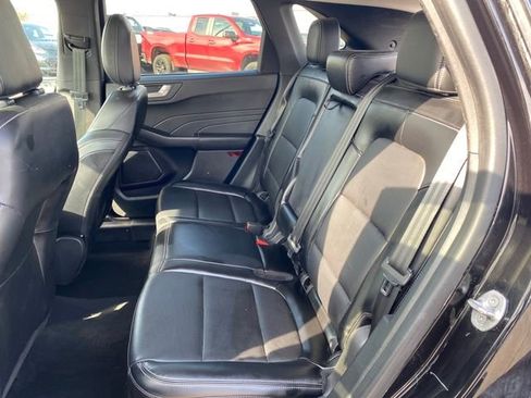 Used 2023 Ford Escape Platinum AWD/4WD image 18