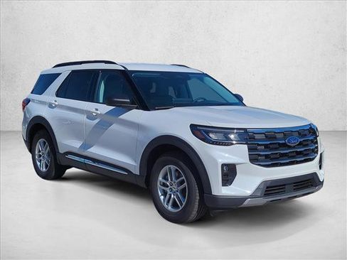 New 2025 Ford Explorer Active w/ Active Comfort Package image 7