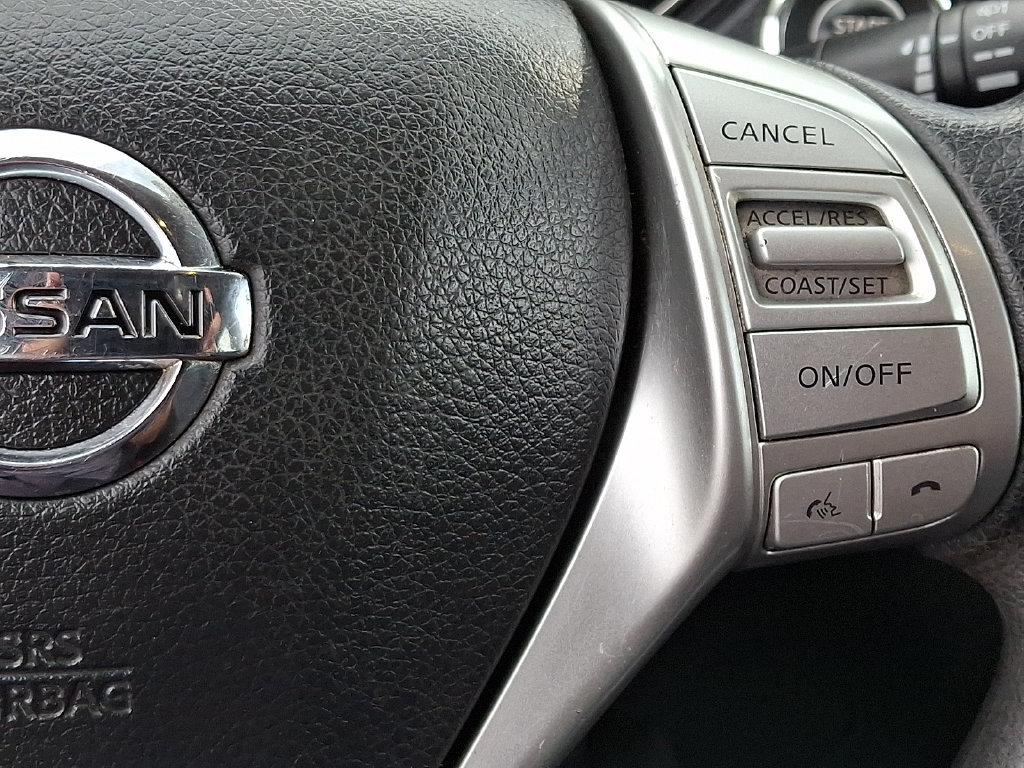 Used 2016 Nissan Rogue SV AWD/4WD image 22