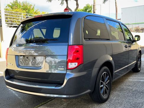 Used 2019 Dodge Grand Caravan GT FWD image 5