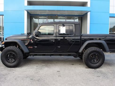 Used 2023 Jeep Gladiator Mojave w/ Trailer Tow Package image 41