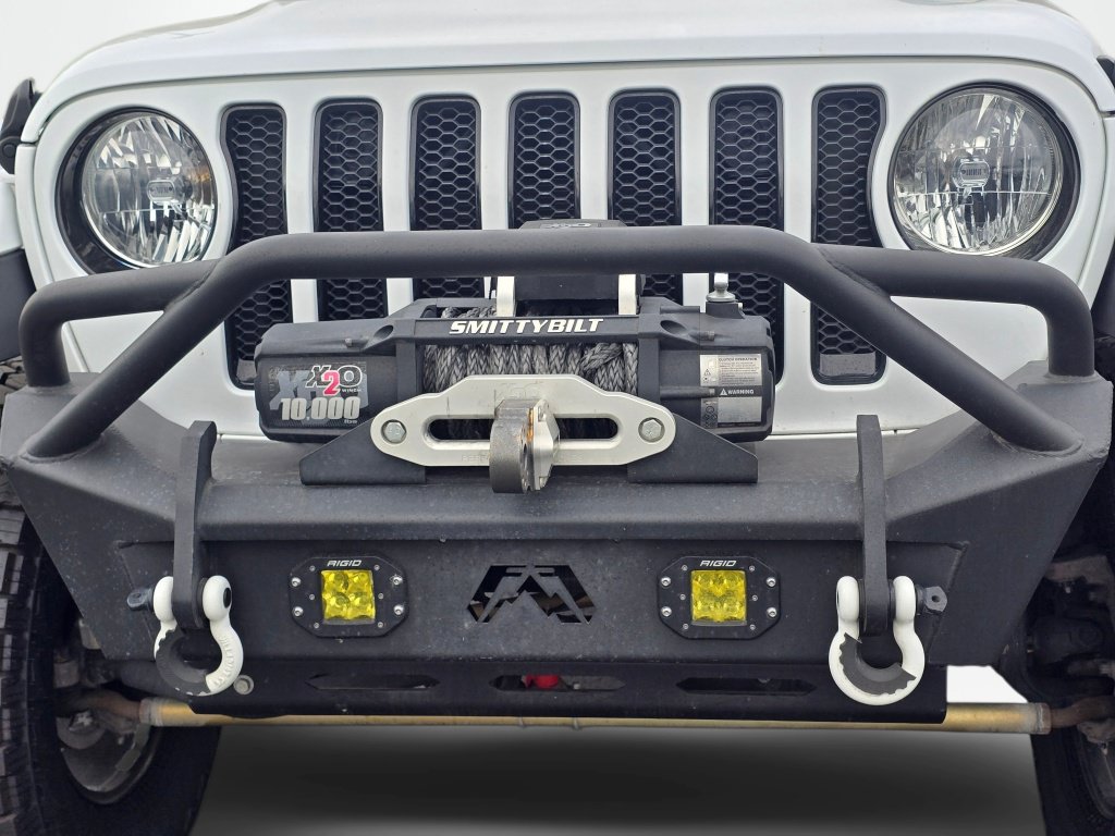 Used 2022 Jeep Wrangler Unlimited Sahara AWD/4WD image 32