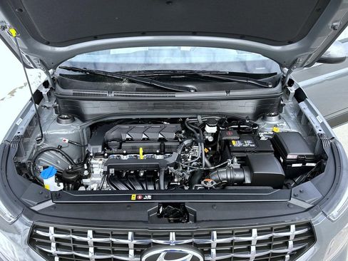 Used 2025 Hyundai Venue SEL image 24