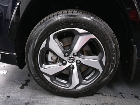 Certified 2023 Toyota RAV4 SE image 34