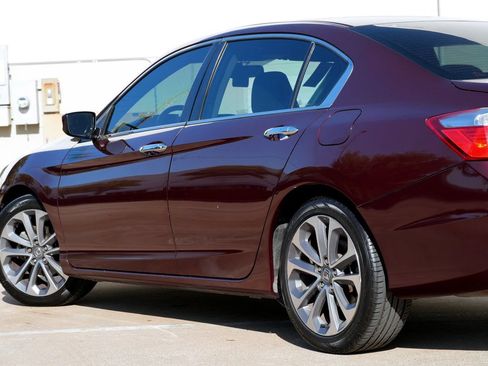 Used 2015 Honda Accord Sport image 34