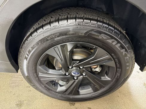 Used 2024 Subaru Crosstrek 2.0i image 5