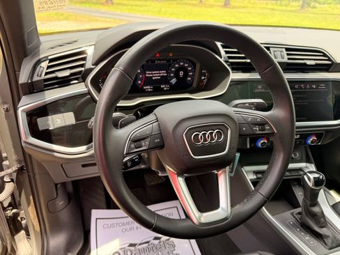 Used 2025 Audi Q3 2.0T Premium AWD/4WD image 15