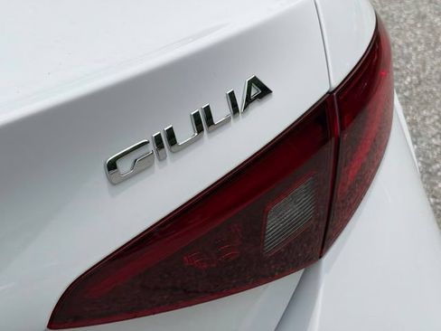 Used 2023 Alfa Romeo Giulia Ti AWD/4WD image 16