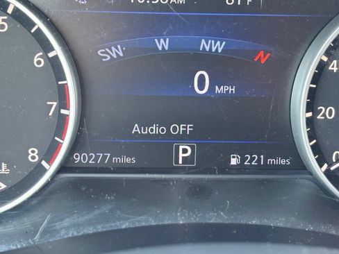 Used 2016 Nissan Murano Platinum w/ Platinum Technology Package FWD image 6