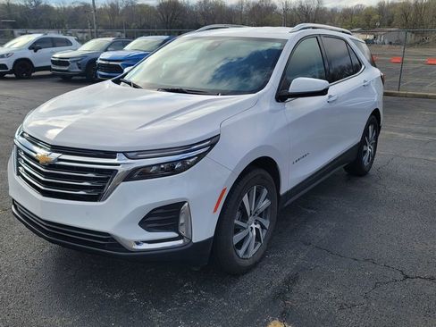 Used 2024 Chevrolet Equinox Premier w/ LPO, Floor Liner Package image 2