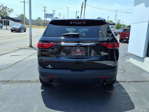 Used 2022 Chevrolet Traverse RS w/ LPO, Floor Liner Package AWD/4WD image 5
