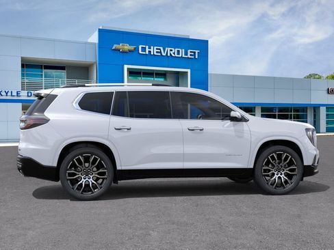 New 2026 GMC Acadia Denali Ultimate w/ LPO, Floor Liner Package FWD image 5