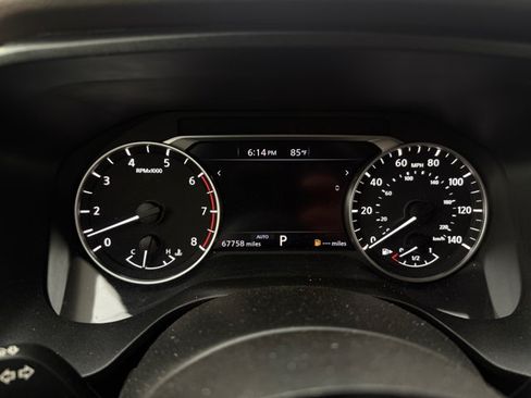 Used 2023 Nissan Rogue SV AWD/4WD image 9