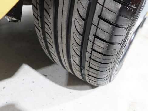 Used 2002 Ford Thunderbird RWD image 32