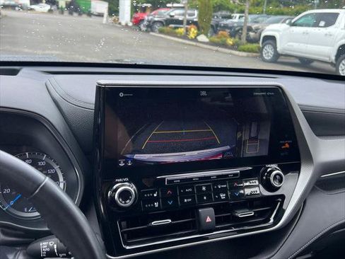 Certified 2020 Toyota Highlander Platinum AWD/4WD image 26