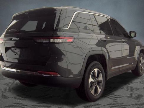 Used 2024 Jeep Grand Cherokee Limited 4xe w/ Luxury Tech Group II AWD/4WD image 2