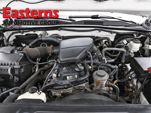 Used 2019 Toyota Tacoma SR image 7