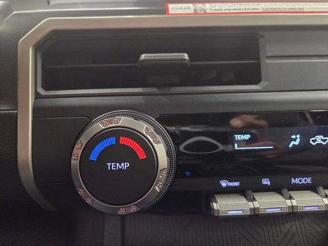 Used 2025 Toyota Camry SE w/ Convenience Package FWD image 75