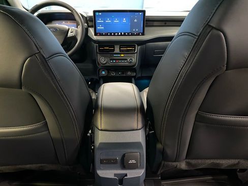 New 2025 Ford Maverick Tremor image 33