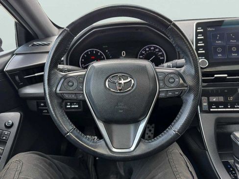 Used 2019 Toyota Avalon XSE image 26