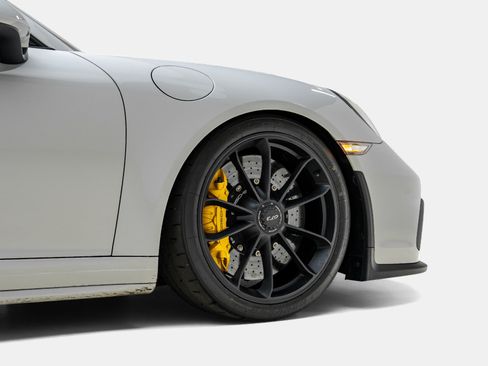 Used 2018 Porsche 911 GT3 RWD image 17