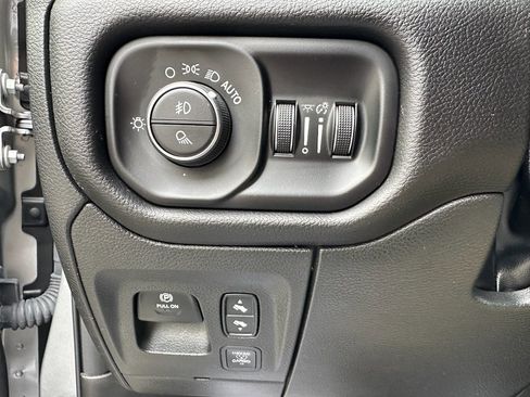 Used 2025 RAM 1500 Big Horn image 15