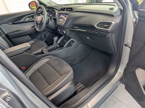 Used 2023 Chevrolet TrailBlazer LT image 12
