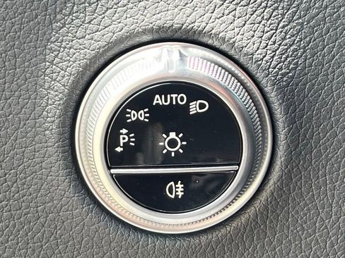 Certified 2024 Mercedes-Benz C 300 4MATIC Sedan image 19