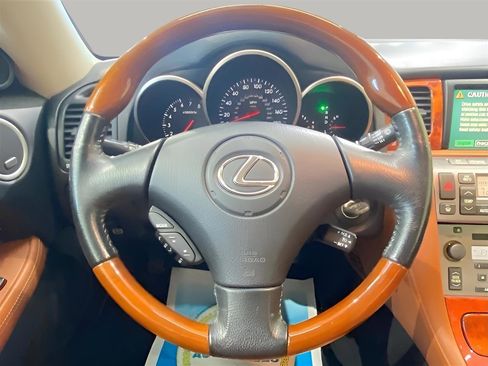 Used 2005 Lexus SC 430 Convertible RWD image 18