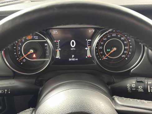 Used 2023 Jeep Wrangler Willys image 17