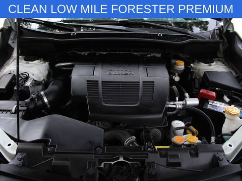 Used 2020 Subaru Forester Premium AWD/4WD image 26