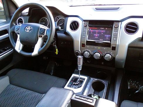 Used 2014 Toyota Tundra SR5 w/ SR5 Upgrade Package AWD/4WD image 34